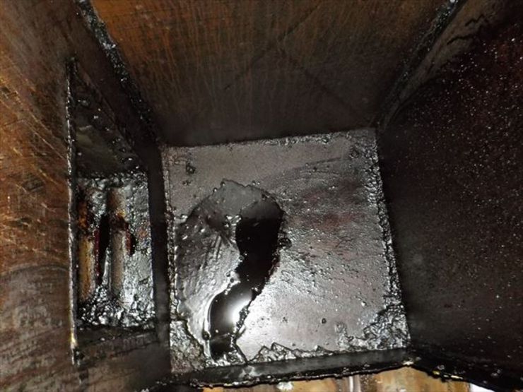 ダクト内清掃前 ダクト内清掃前