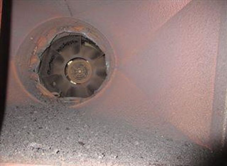 ダクト内清掃前 ダクト内清掃前